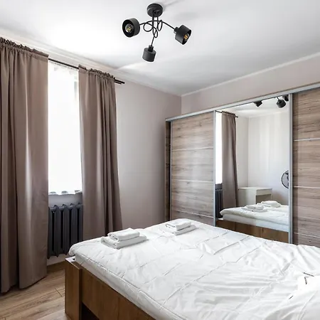 Loftowy, 3-pokojowy Apartament W Pieknej Okolicy